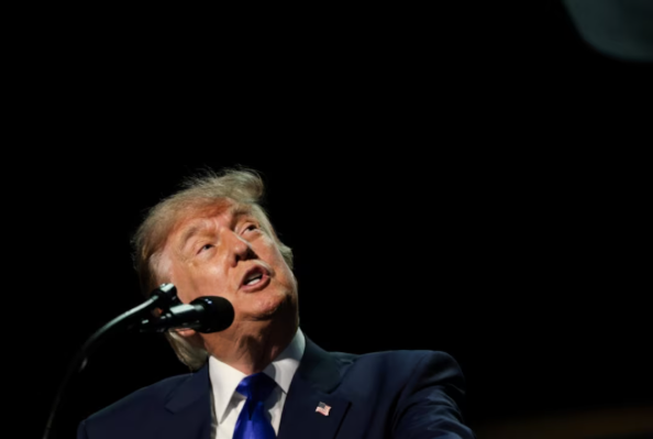 Trump Says Iran War Could End After US Midterms, Renews Threat to Strike Pickaxe Mountain
